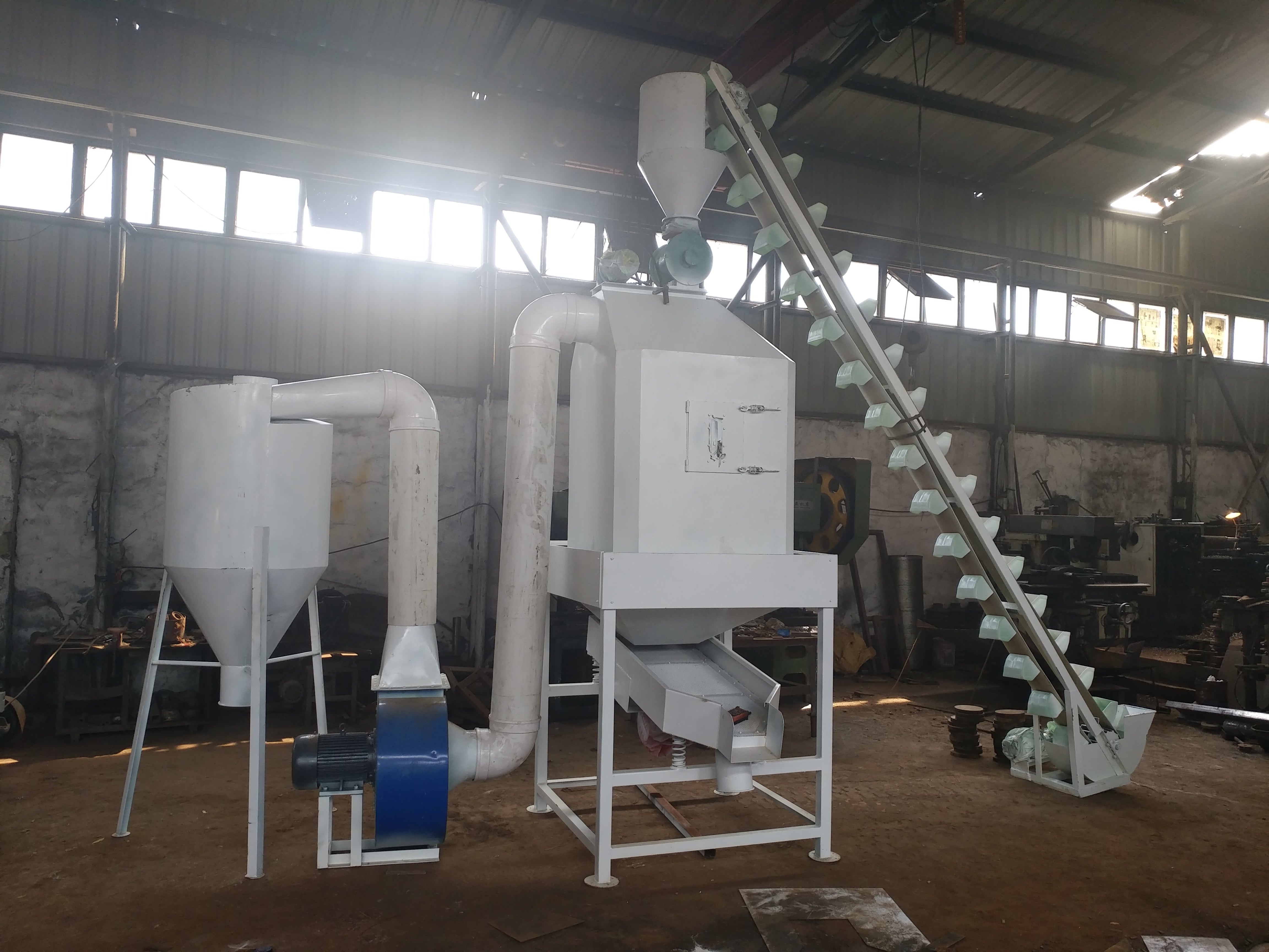 8-corner counter-flow cooler for particles