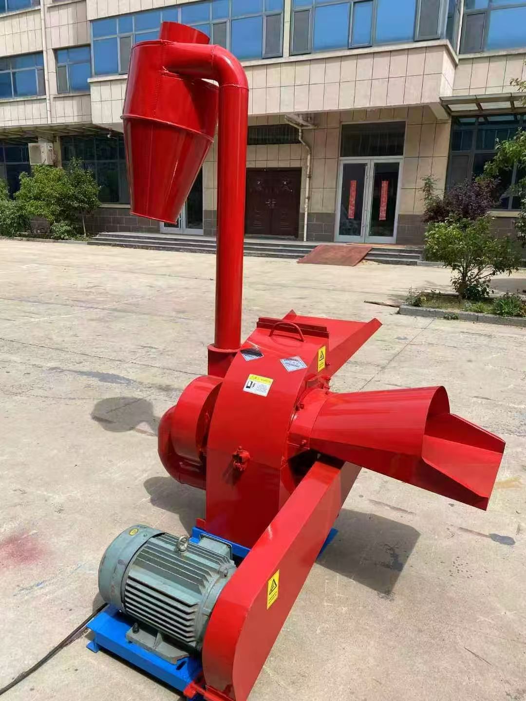 Multi-functional grass powder machine